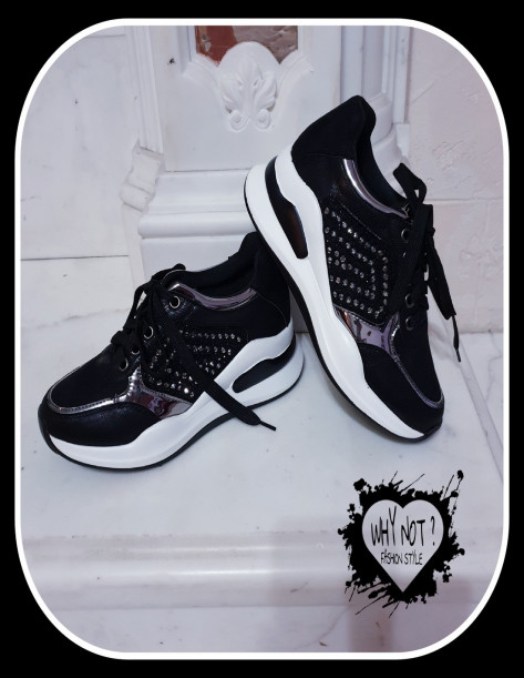 sneaker nere