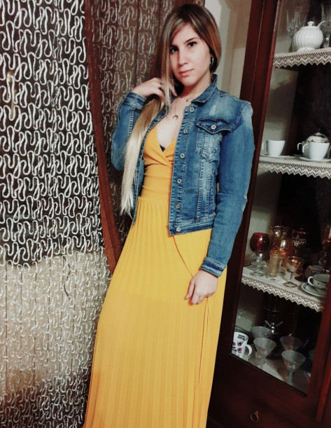 abito giallo